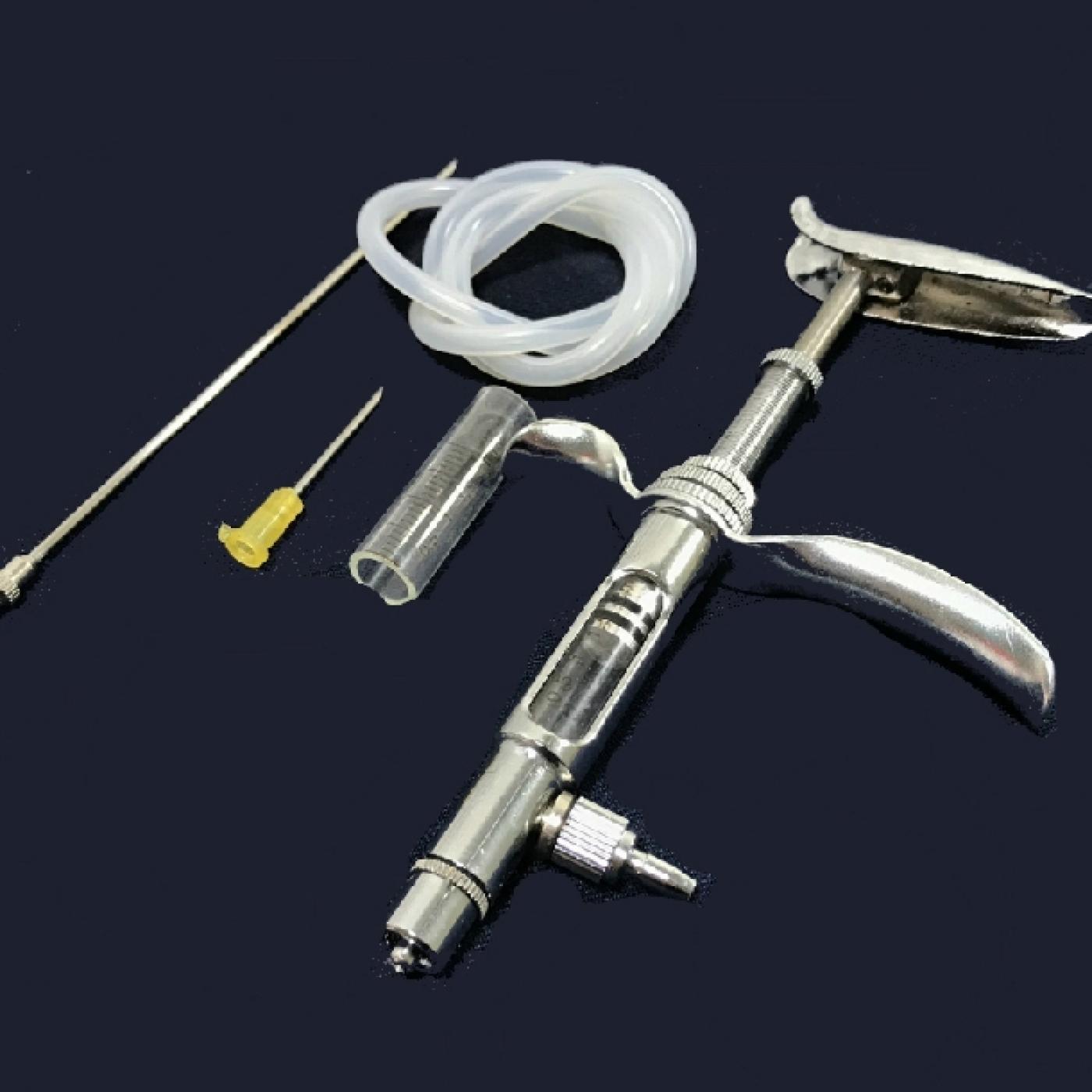 Nên chọn loại xi lanh tự động nào khi tiêm cho gà