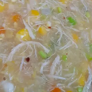 Súp gà đông tảo măng tươi